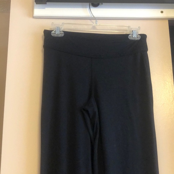 Yoga pants - Picture 2 of 2